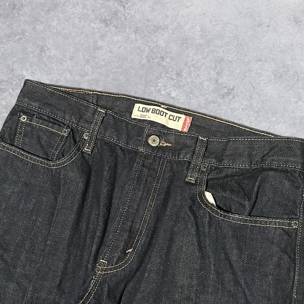 Vintage Y2K Levi's 527 Low Bootcut Baggy Dark Wash Jeans - Fits 32x32!